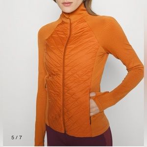 ATHLETA FLURRY FORCE INSULATED
PRIMALOFT* JACKET II